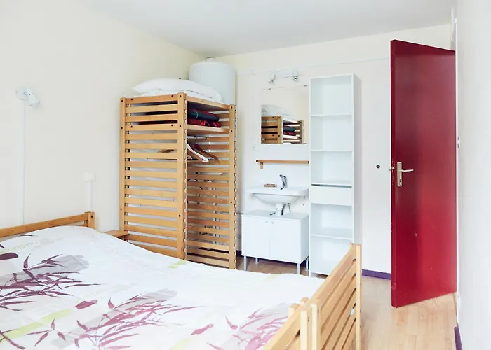 Les Du Bois De Chelles 3*